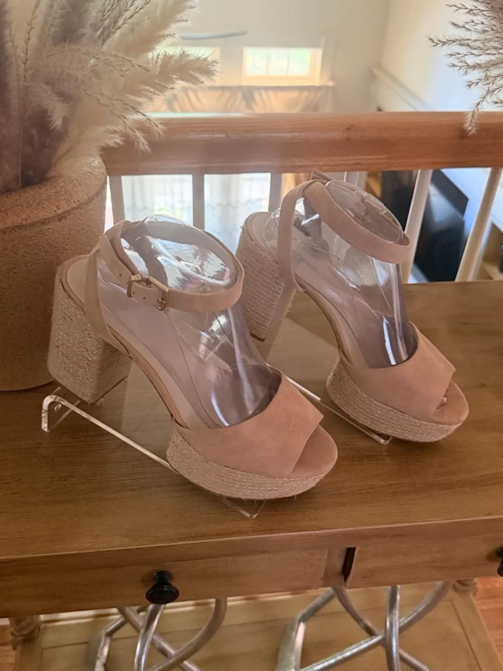 Kenneth Cole step out